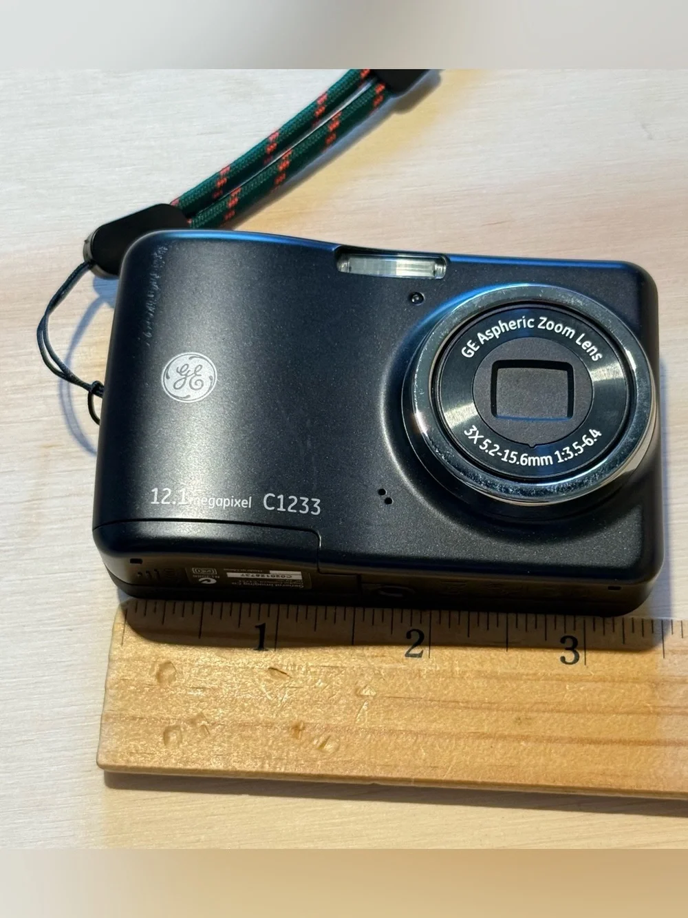 GE C1233 12MP Digital Camera 3X Optical Zoom Blk Tested Good w/Batt-SDCard Read